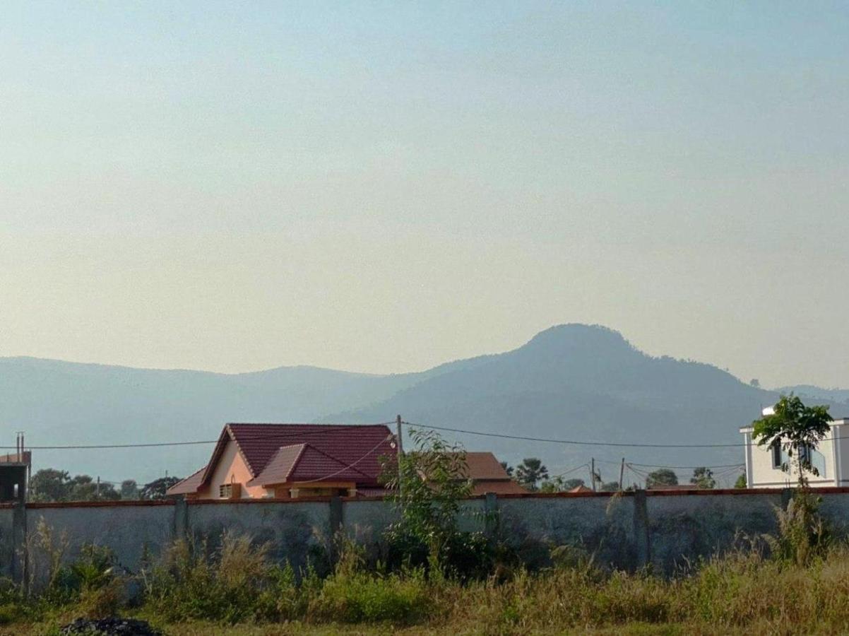 Mean Leap Guesthouse Kampot Bagian luar foto